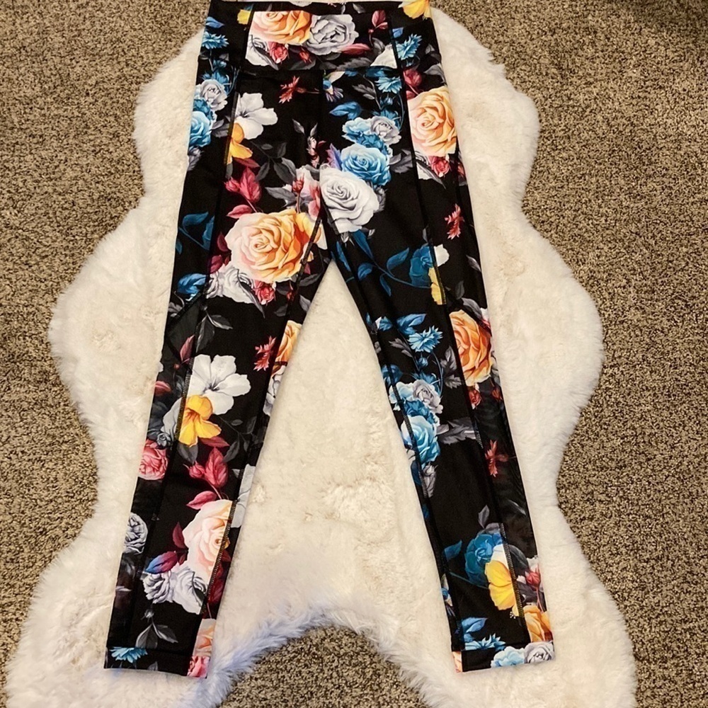 ZYIA Active Dark Floral Mesh Hi Rise Leggings Size 4